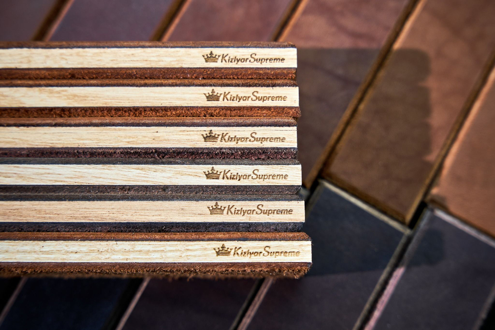 Брусок с кожей для правки Kizlyar Supreme