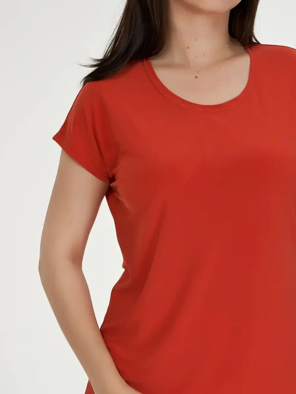 Футболка топ немнущаяся