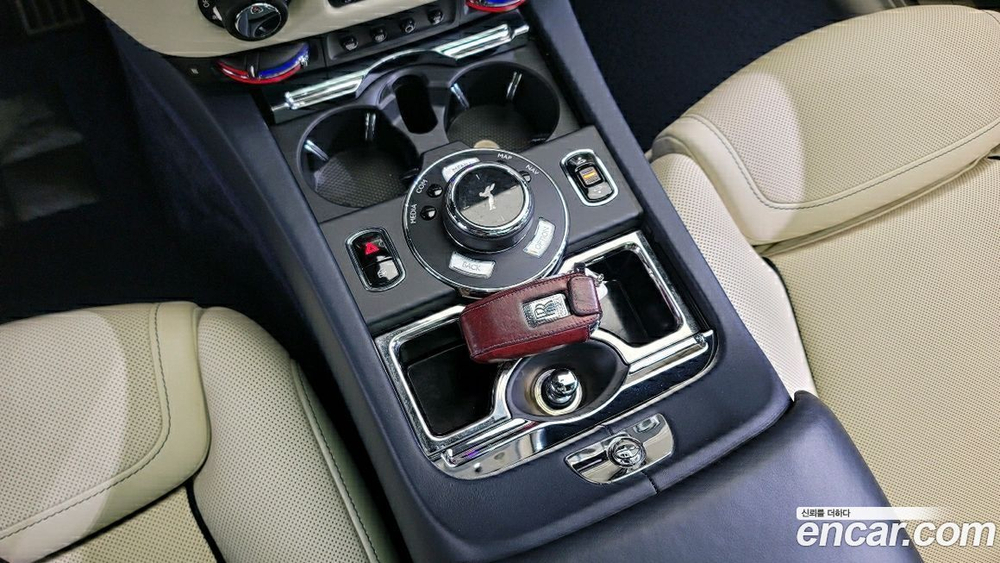 Rolls-Royce Ghost 6.6 V12 (08.2019)
