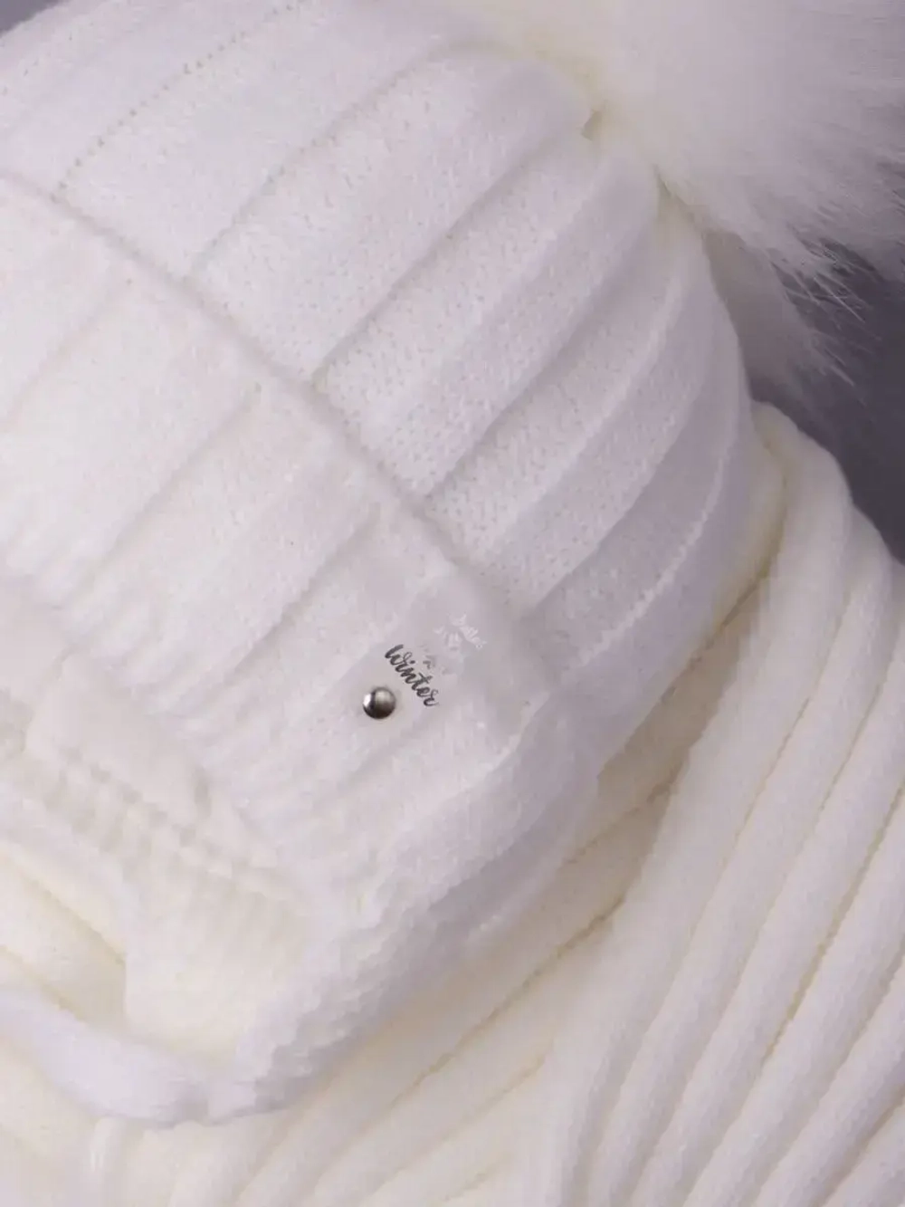 Шапка детская зимняя с помпоном и шарф