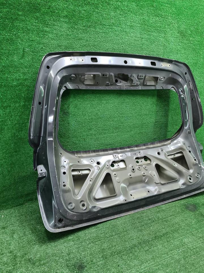 Крышка багажника Lixiang L8 (2022-н.в.)