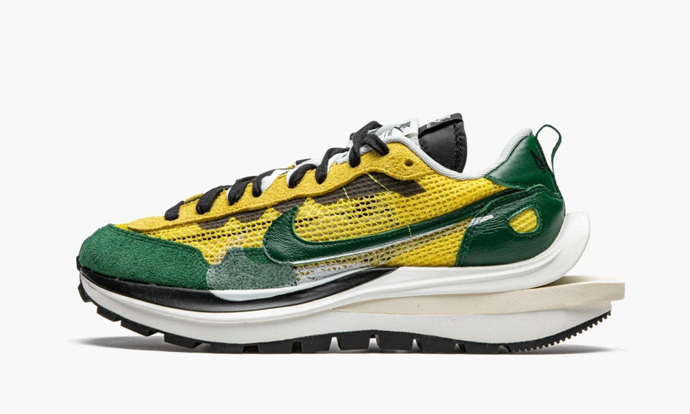 Nike VaporWaffle Sacai "Tour Yellow Stadium Green"