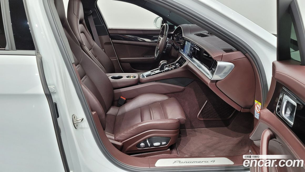 Porsche Panamera (971) 3.0 AWD (02.2020)