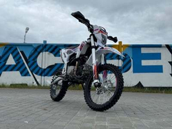 Мотоцикл JHL Z140E Pro