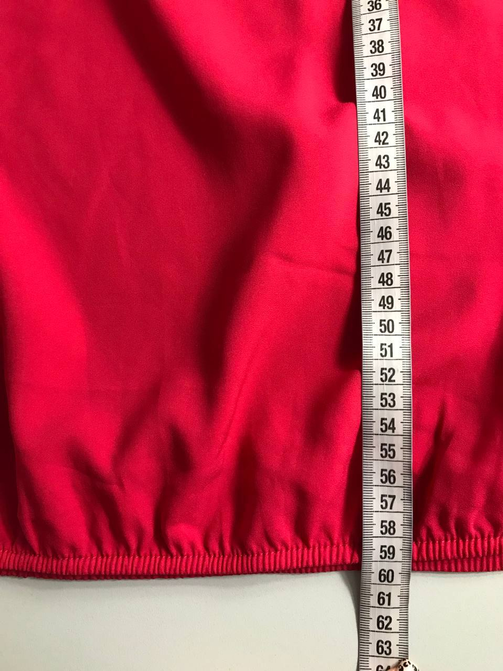 Блузка ZARA с эффектным вырезом в зоне декольте 44-46 размер