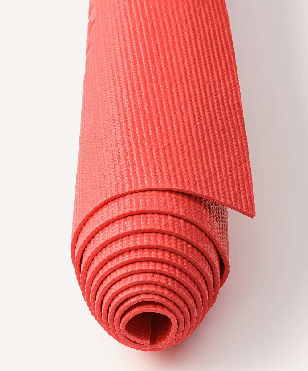 Коврик для йоги и фитнеса FM-101, PVC, 183x61x0,3 см, красный