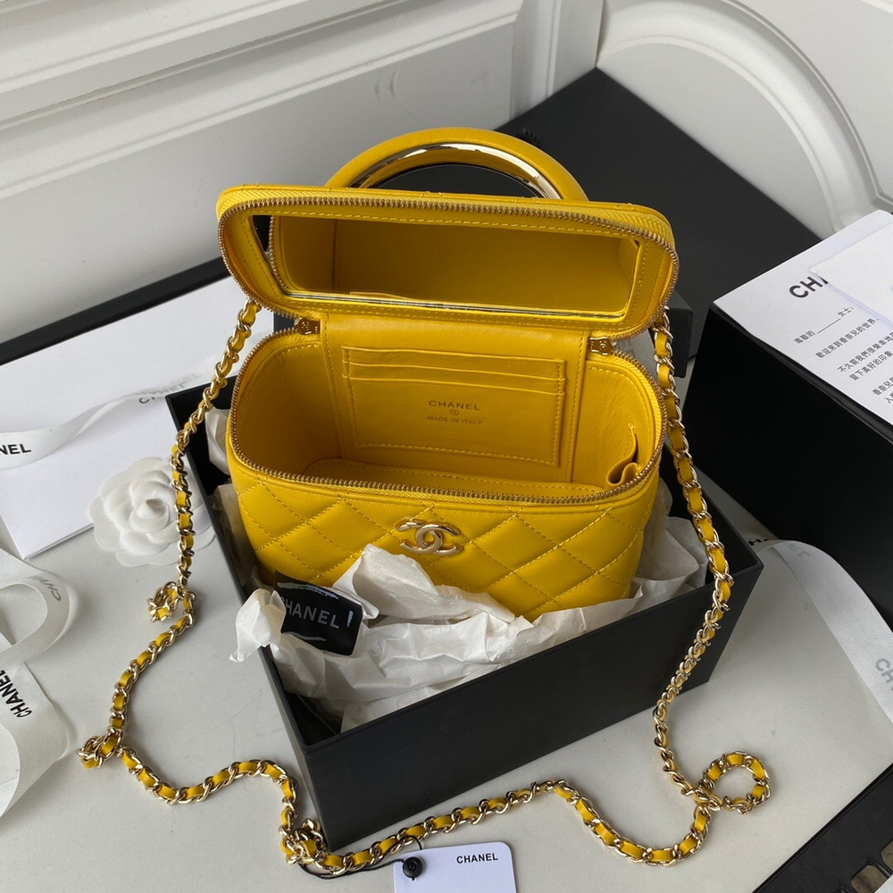 Chane1 Vanity With Chain 17 cm