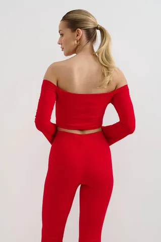 Бандо с длинными рукавами клеш красного цвета