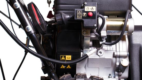 Бензиновый снегоуборщик "CHAMPION" ST1170BS