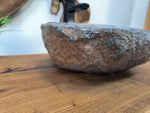 Раковина из речного камня RS-65777 44х34х15 из натурального камня