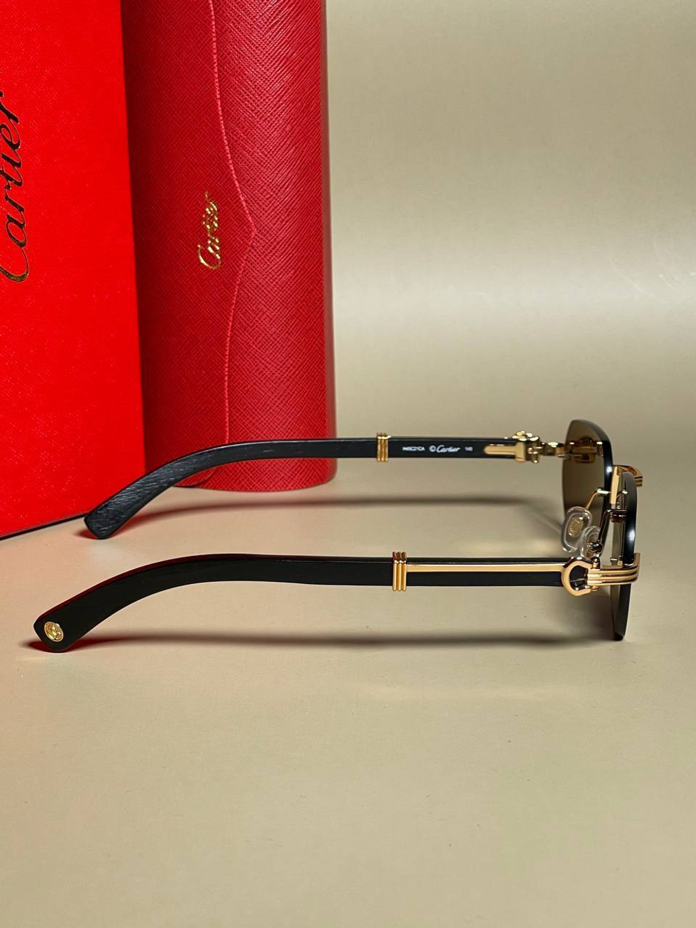 Солнцезащитные очки Cartier