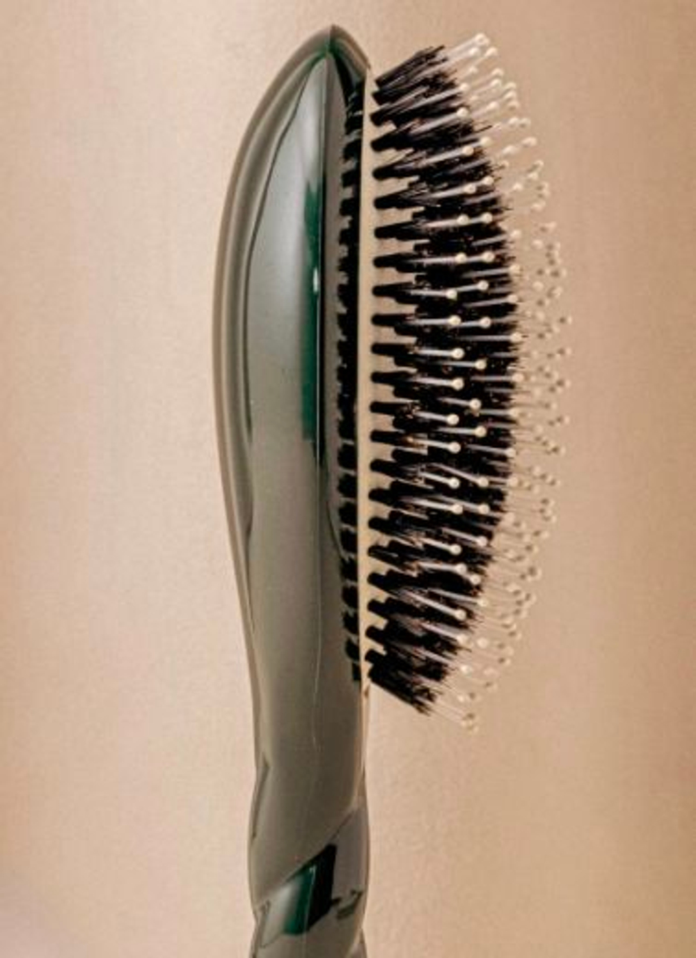 La Bonne Brosse Массажная расческа для волос N 03 Essential Sensitive Scalp Brush - Creamy White