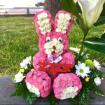 Заяц розовый