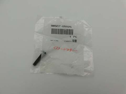 болт Yamaha FZS1000 TDM850 TT-R250 XJR1200 XVS400 650 1100 98507-05025