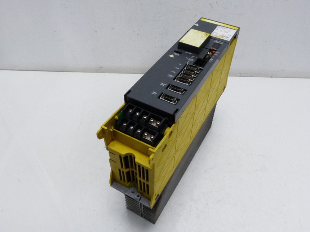 Б/у FANUC A06B-6079-H106