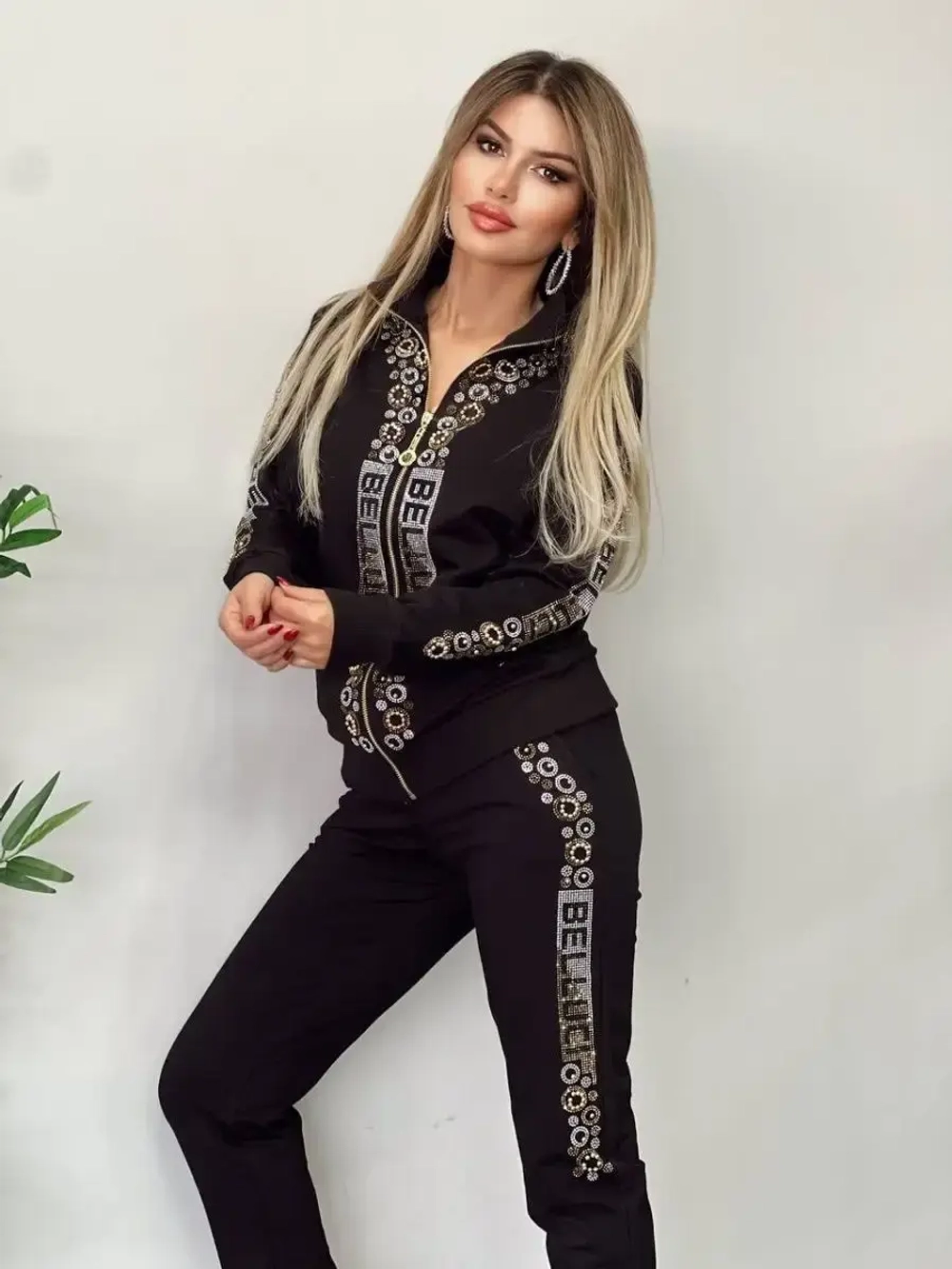 Костюм с принтом