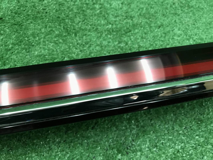 Фонарь крышки багажника Geely Monjaro (2021-н.в.)