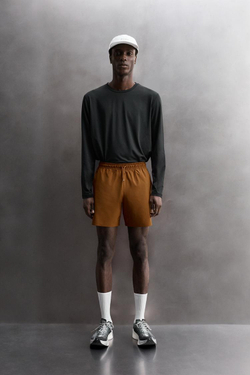 ZARA БАЗОВЫЕ СПОРТИВНЫЕ ШОРТЫ, ОХРА