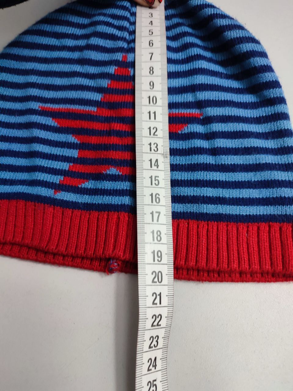 Шапка со звездой для малыша