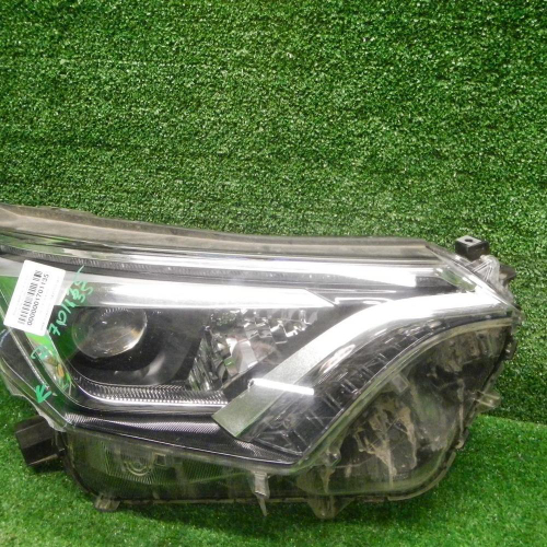 Битая Фара правая Toyota RAV4 4 CA40 (2015-2019) LED
