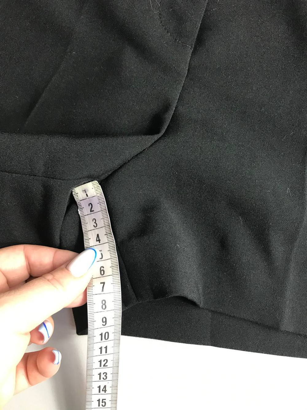 Шорты H&M в классическом исполнении, маркировка 34, визуально на 40 размер