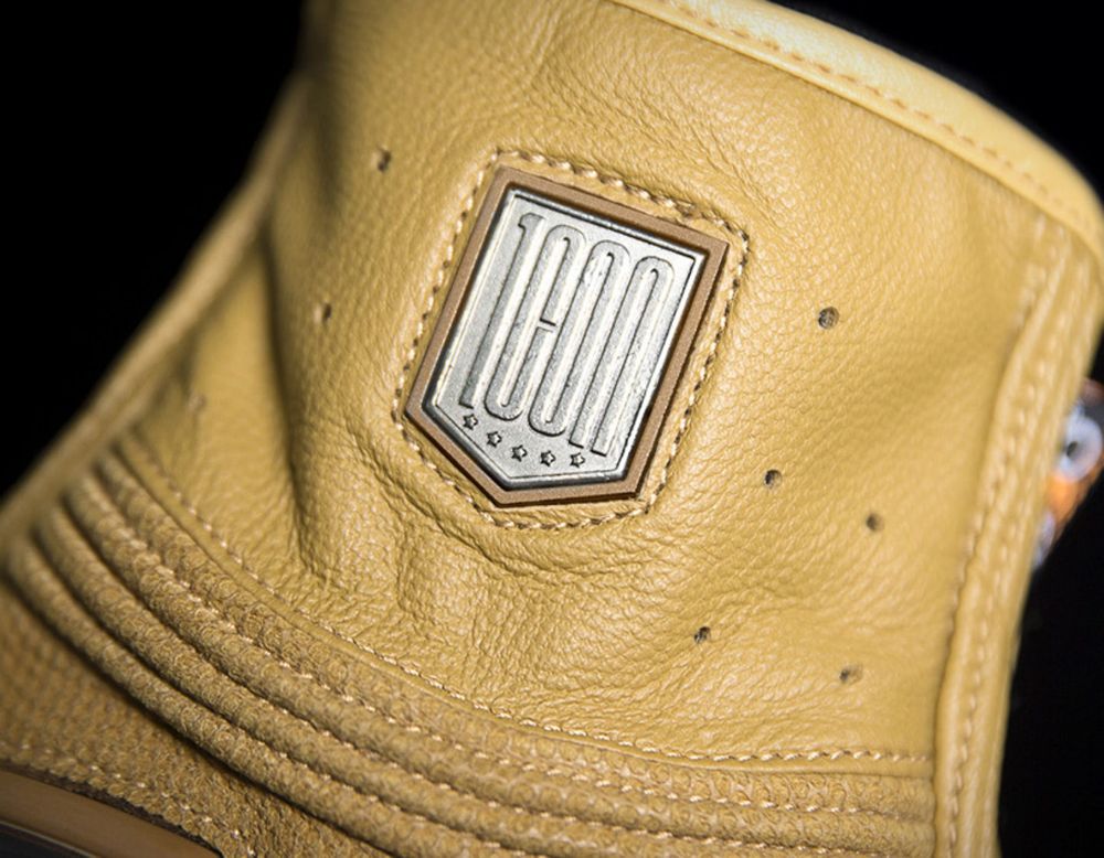 Мотоперчатки - Icon 1000 Retrograde