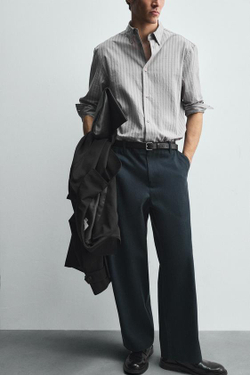 ZARA БРЮКИ-БАНАНЫ ИЗ ЛИОЦЕЛЛА И ХЛОПКА, ВЫЦВЕТШИЙ СИНИЙ