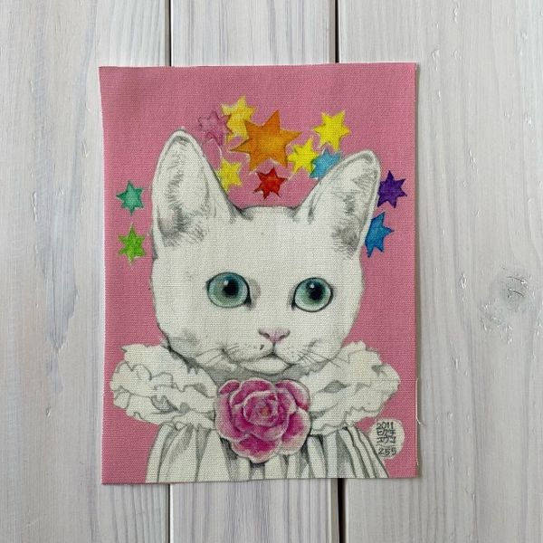 КОШЕЧКА СО ЗВЕЗДАМИ НА РОЗОВОМ   панно, холст 20 / 15 см 1