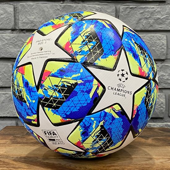 Футбольный мяч Adidas Champions League Final  Replica