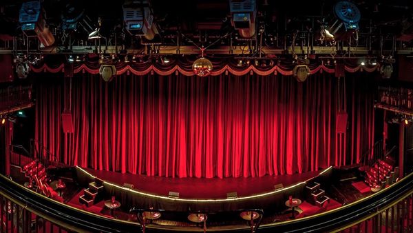 StageLighting.ru - гипермаркет светового оборудования для сцены