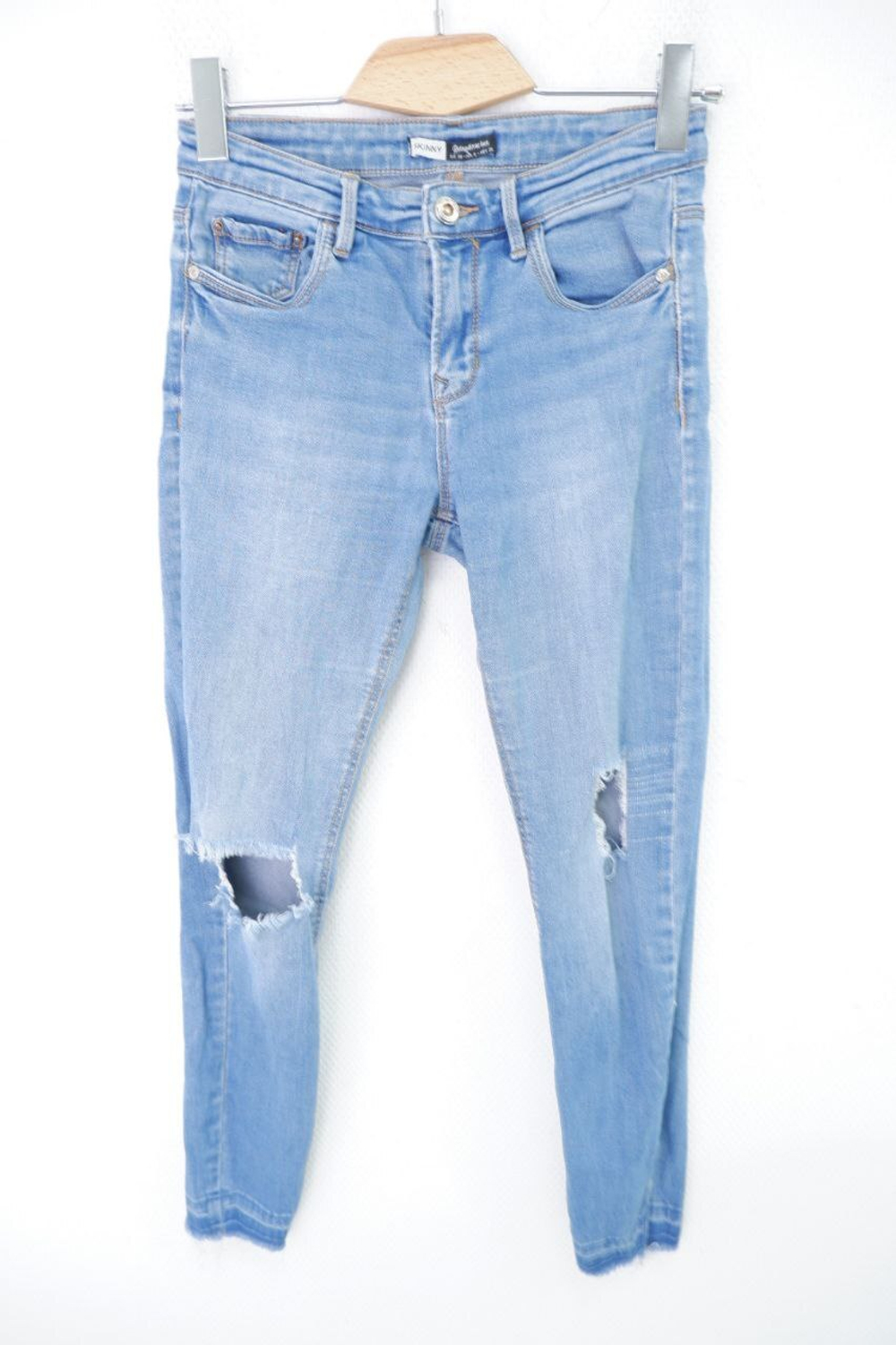 Джинсы Stradivarius базовые 40 размер