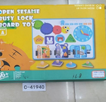 Развивающая игрушка деревянная Бизиборд доска, коробка C-41940