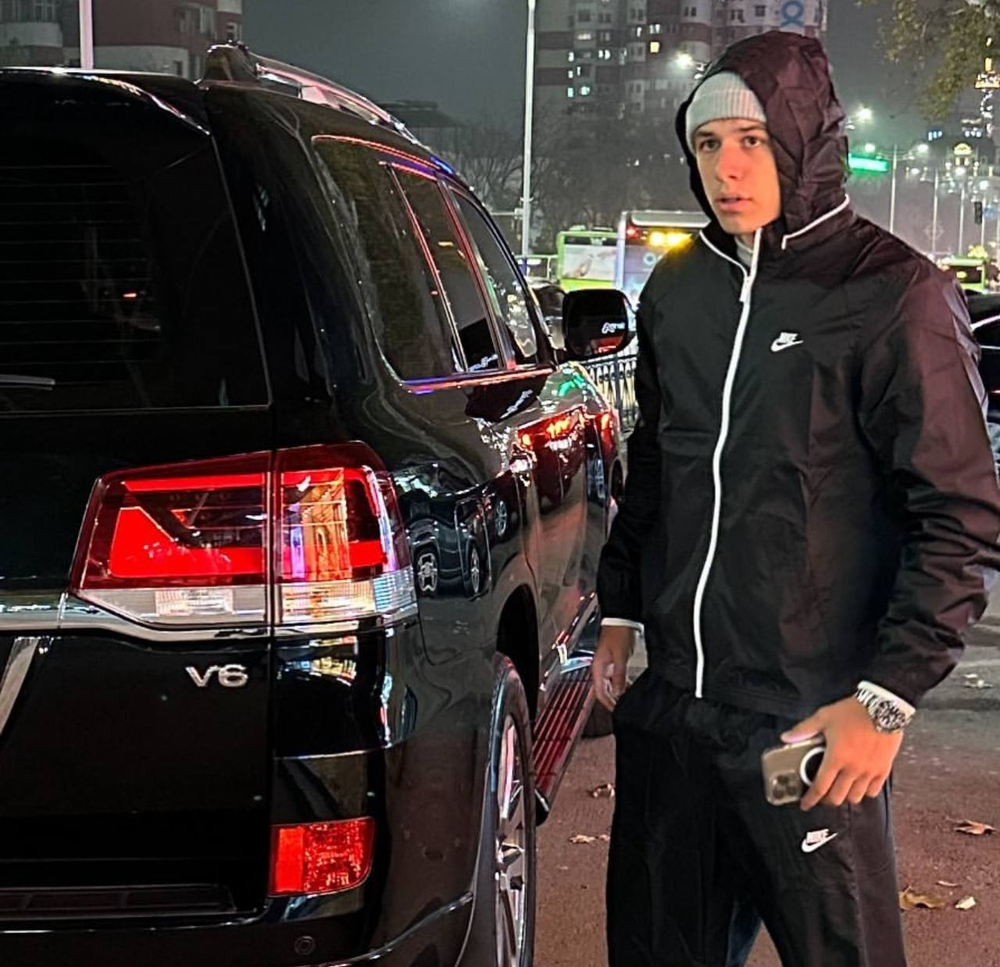 Костюм Nike Club Woven Tracksuit