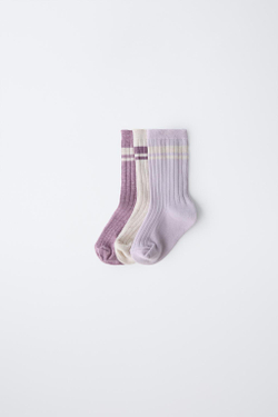 ZARA НАБОР ИЗ ТРЕХ ПАР ВЫСОКИХ НОСКОВ В ПОЛОСКУ, СЕРО-ФИОЛЕТОВЫЙ
