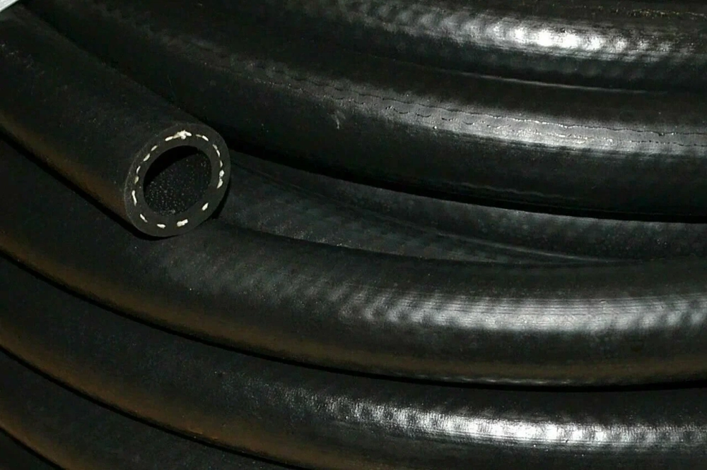 Шланг армированный резиновый для полива "Vodotok" ШАРП-4''(102мм/119мм)-50Бар-40м, без фитингов