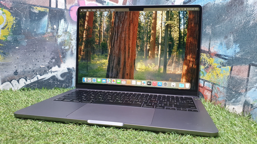 MacBook Air 13 (2022, M2) A2681 Retina M2 /8Gb