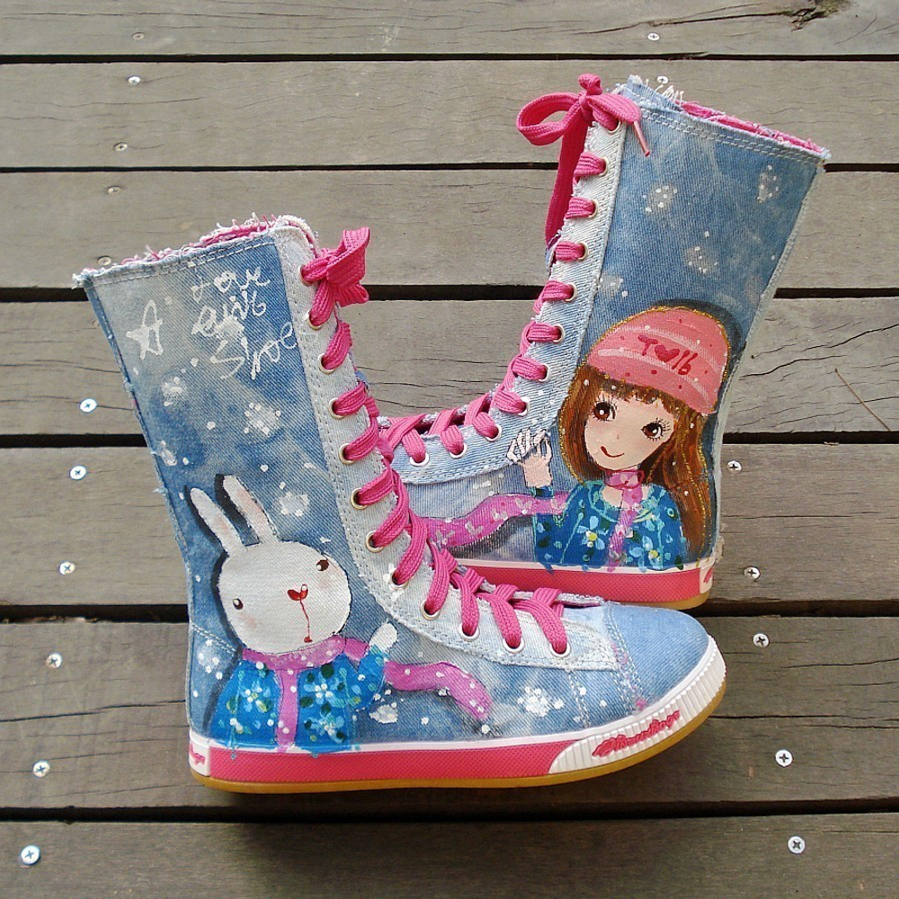 Кеды детские с яркими принтами девушки и зайца