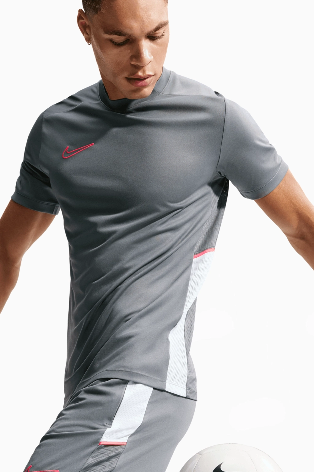Футболка Nike Dri-FIT Academy - серый
