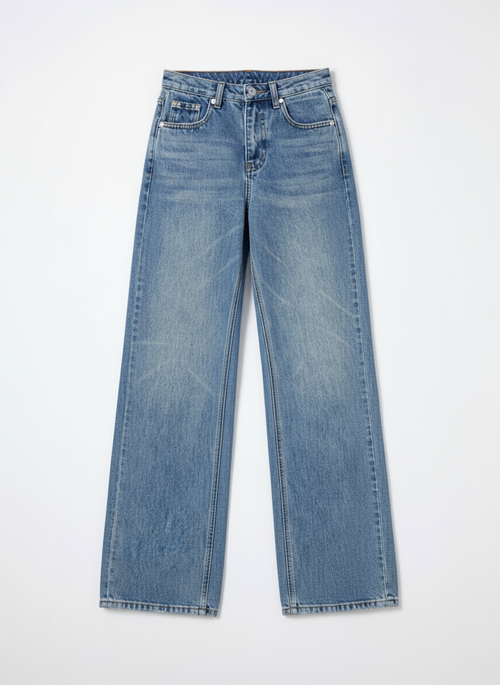 Широкие джинсы с потертостями