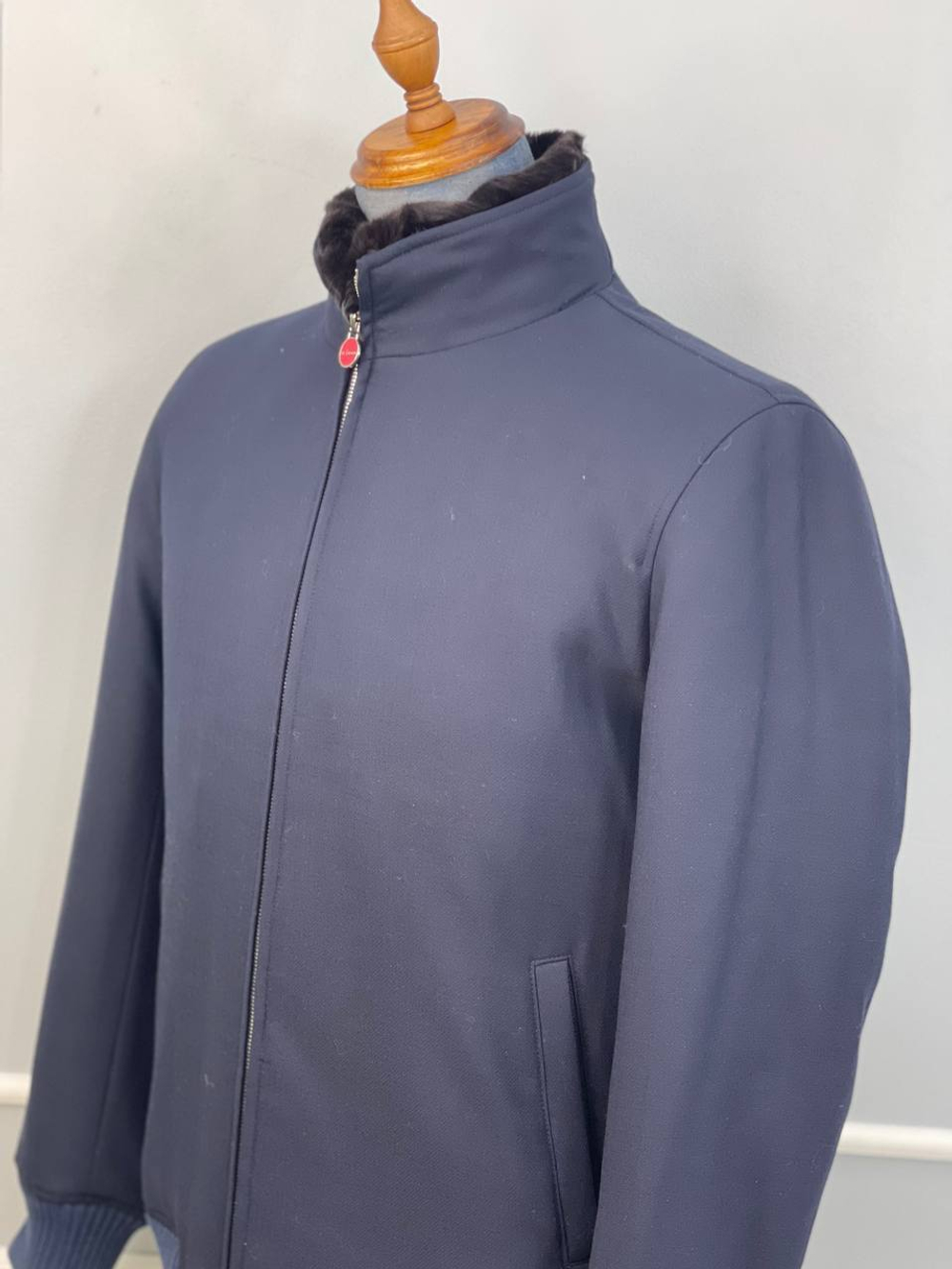 Кашемировая куртка Kiton с мехом внутри