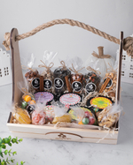 Подарочная корзина с крем-медом, орехами и сухофруктами