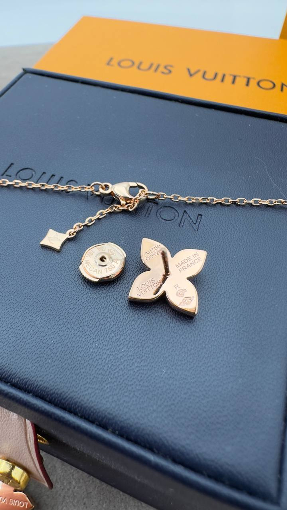 Кулон Louis Vuitton
