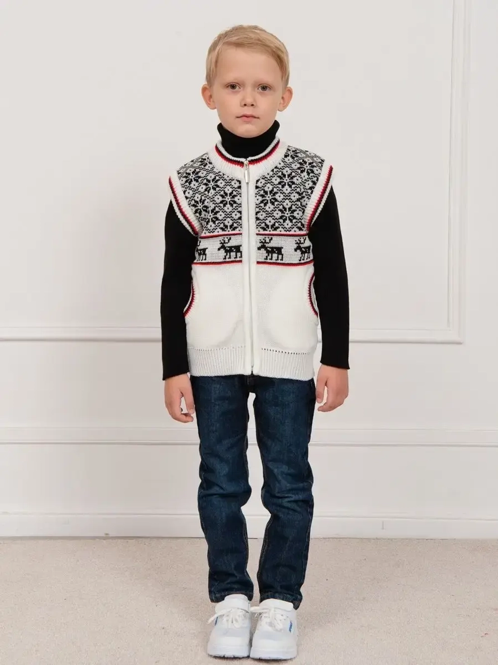 Жилет вязаный