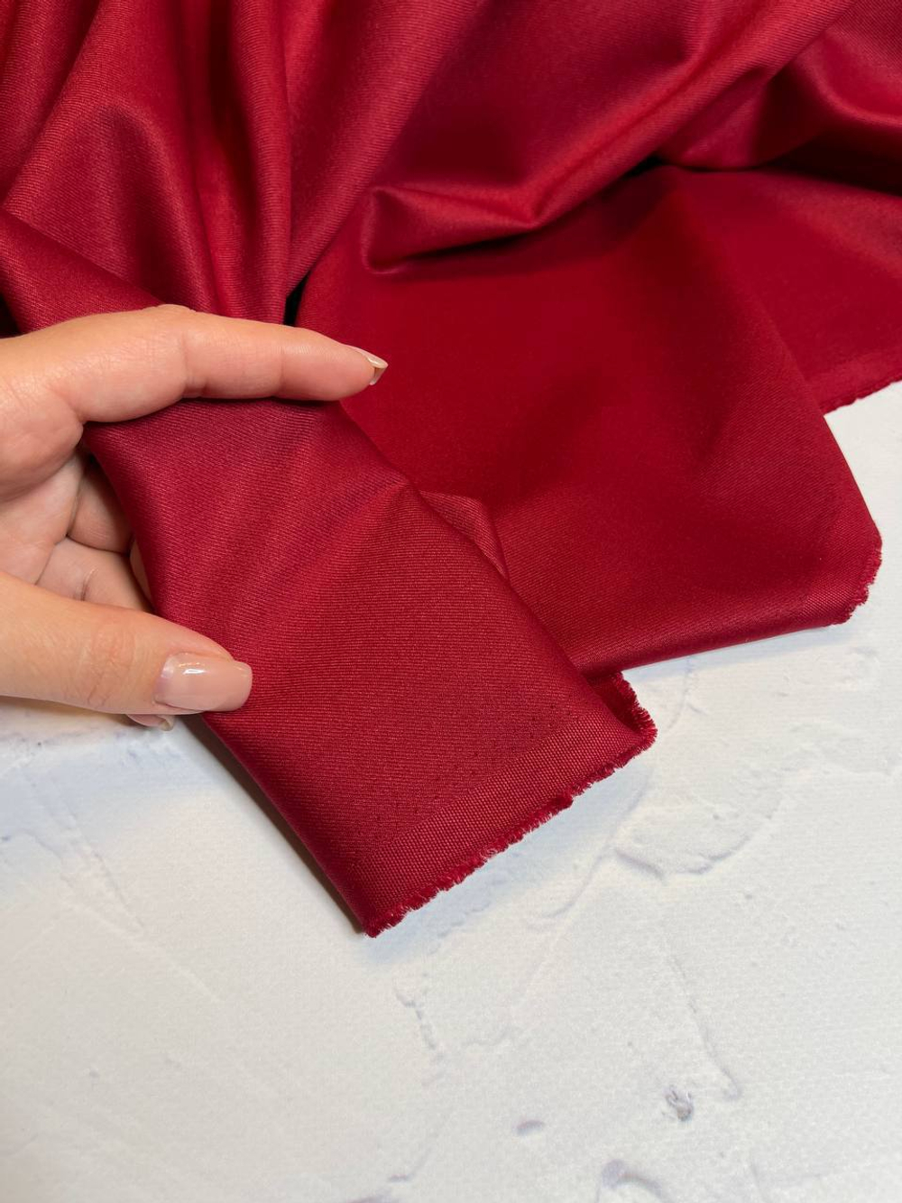 Костюмно-плательная смесовая однотонная поливискоза (64%полиэстер/33%вискоза/3%эластан, Красный рубин, 150, 285 гр/м2)