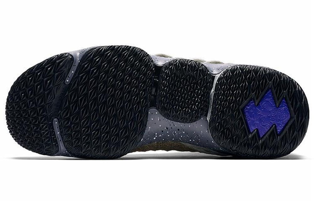Кроссовки Nike Lebron 15 Watch Mowabb Lbj15 Acg