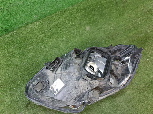 Битая Фара правая Renault Kangoo 2 (2013-2021) галоген