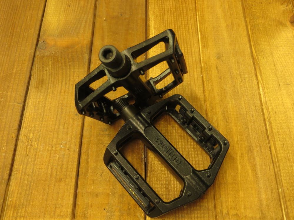 Педали новые Welgo  алюминиевые купить дешево распродажа