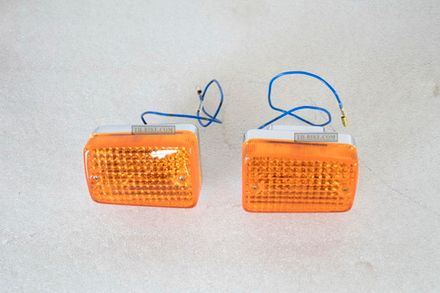 Turn light C50-70-90, Front (L + R) one pair set. Copy. Made in Thailand