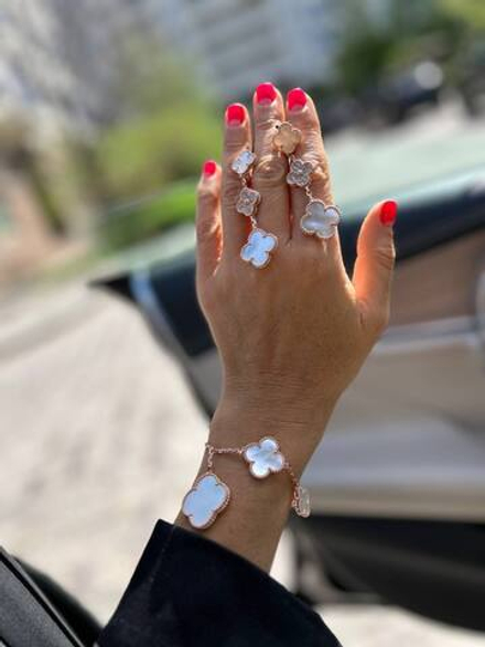 Серьги Van Cleef & Arpels