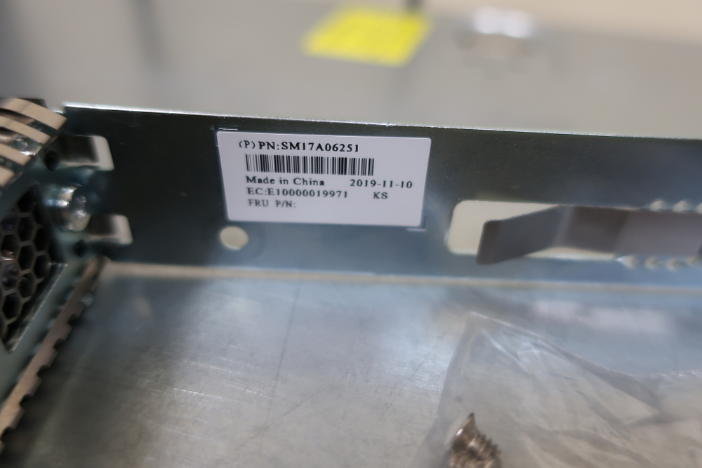 Салазки Lenovo ThinkSystem LFF 3.5 SR LFF